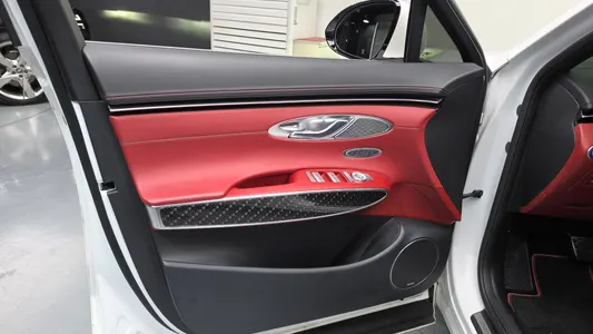 Genesis GV70 2.5T AWD 2023 25