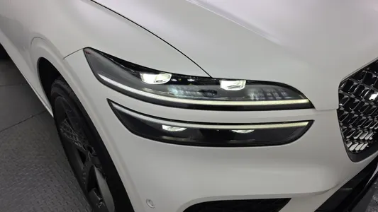 Genesis GV70 2.5T AWD 2023 23