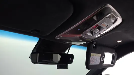 Genesis GV70 2.5T AWD 2023 32