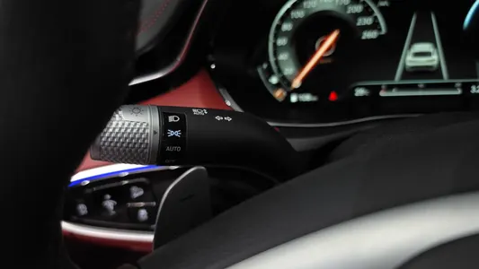 Genesis GV70 2.5T AWD 2023 28
