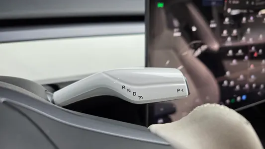 Tesla 3 AWD 2021 9