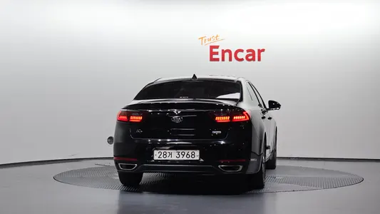 Kia K7 2018 4