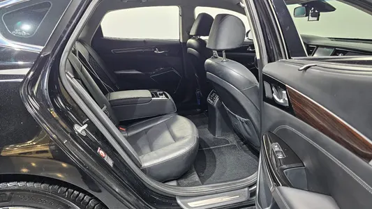 Kia K7 2018 11