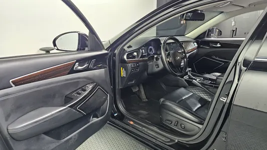 Kia K7 2018 10
