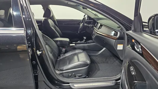Kia K7 2018 26