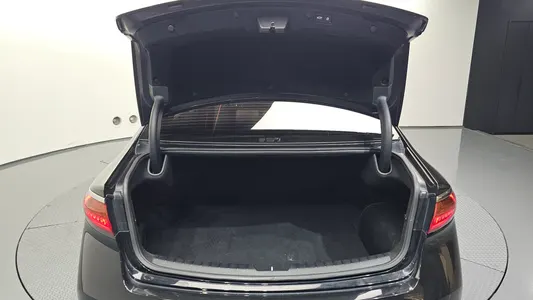 Kia K7 2018 31