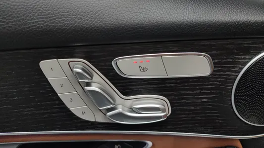 Mercedes-Benz GLC-Class X253 GLC300e 4MATIC 2021 30