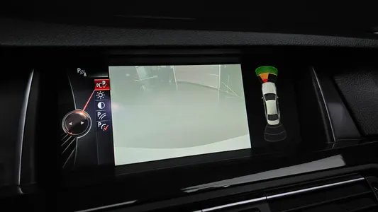 BMW 5 Series (F10) 520d 2014 16