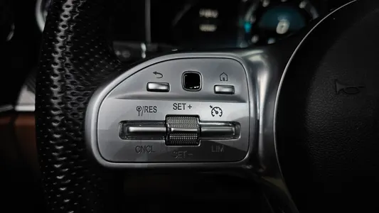Mercedes-Benz E-Class W213 E220d 2019 29