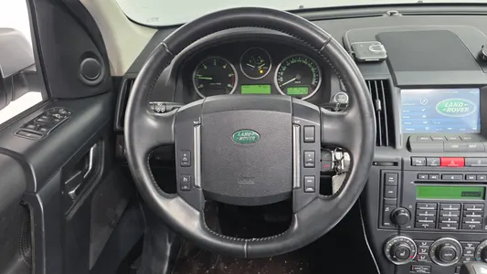 Land Rover 2 2.2 SD4 HSE 2011 14