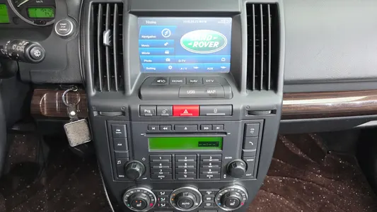 Land Rover 2 2.2 SD4 HSE 2011 15