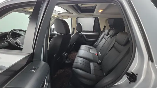 Land Rover 2 2.2 SD4 HSE 2011 18