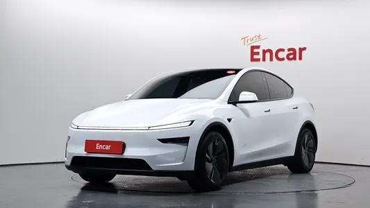 Tesla Y RWD 2026