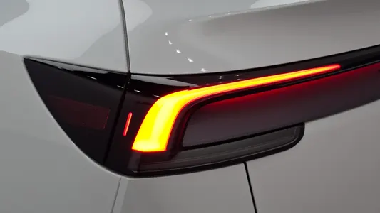 Tesla Y RWD 2026 23