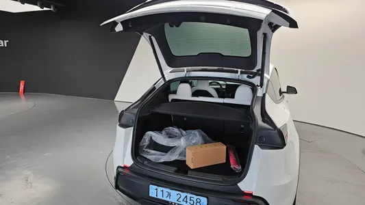 Tesla Y RWD 2026 32