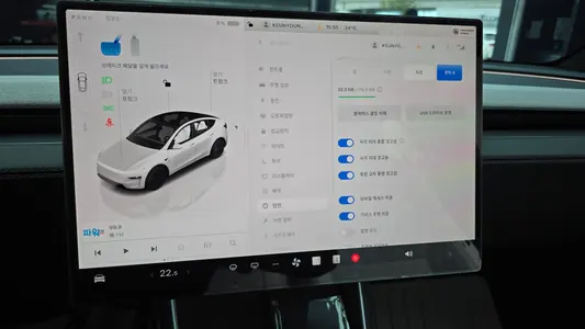 Tesla Y RWD 2026 29
