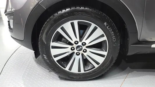 Kia R 2WD 2014 5