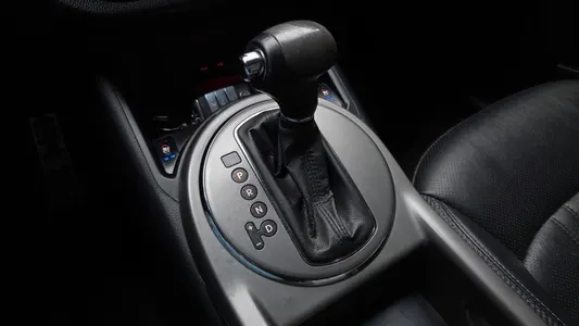 Kia R 2WD 2014 9
