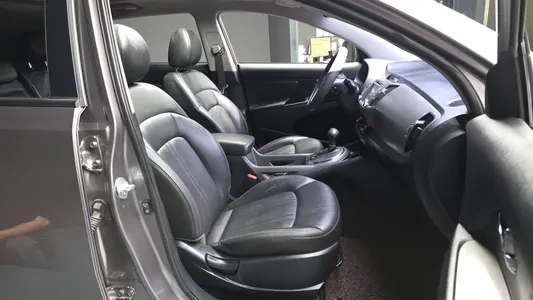 Kia R 2WD 2014 11