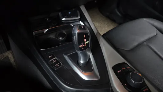 BMW 1 Series (F20) 118d 5 2018 9