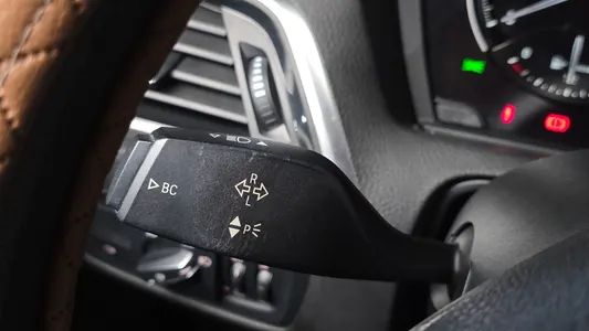 BMW 1 Series (F20) 118d 5 2018 28