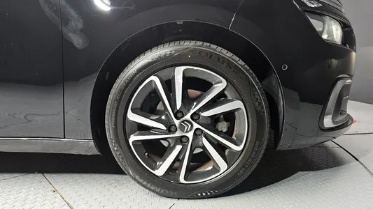 시트로엥/DS C4 Tourer 1.5 BlueHDi 2022 5