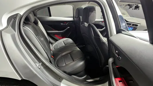Jaguar I-PACE EV400 SE 2019 12