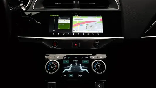 Jaguar I-PACE EV400 SE 2019 14