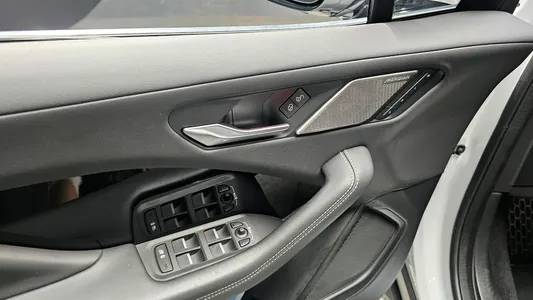 Jaguar I-PACE EV400 SE 2019 18
