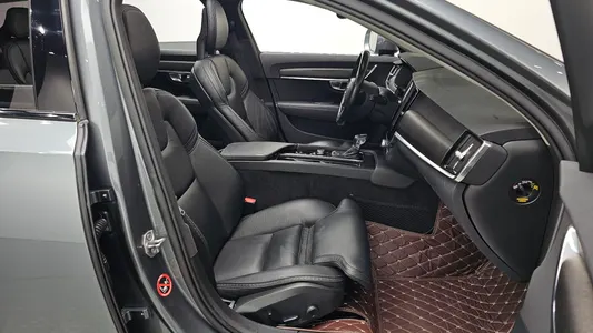 Volvo V90 D5 AWD 2017 11