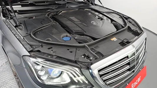 Mercedes-Benz S-Class W222 S560L 2018 6
