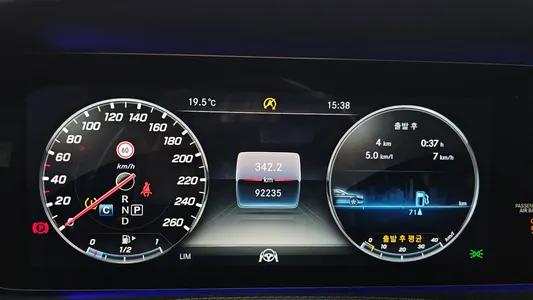 Mercedes-Benz S-Class W222 S560L 2018 8