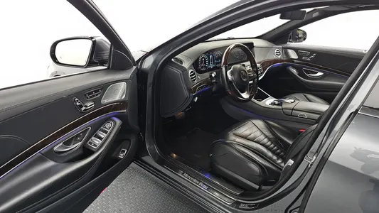 Mercedes-Benz S-Class W222 S560L 2018 10