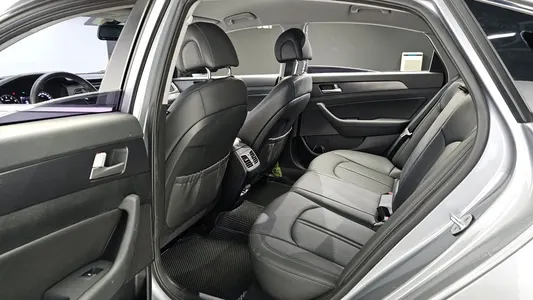 Hyundai LF 1.6 2016 12