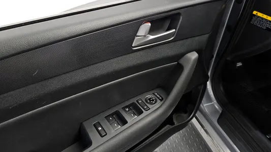 Hyundai LF 1.6 2016 17