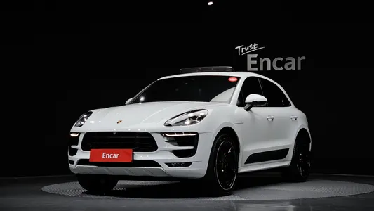 Porsche 3.0 GTS 2017