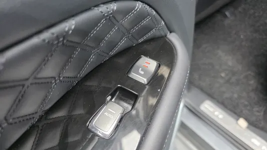 KG Mobility 렉스턴 2.2 4WD 2021 18