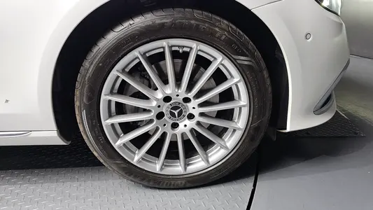 Mercedes-Benz E-Class W213 E250 2023 5