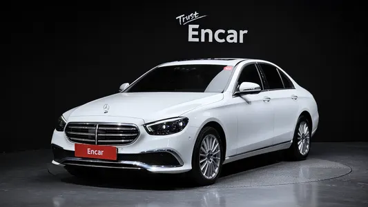 Mercedes-Benz E-Class W213 E250 2023