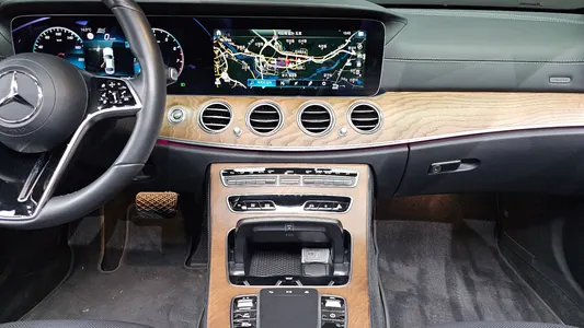 Mercedes-Benz E-Class W213 E250 2023 14