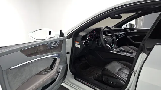 Audi A7 (4K) 55 TFSI 2021 12