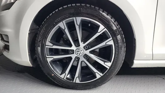 Volkswagen 7 2.0 TDI 2015 5