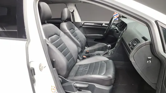 Volkswagen 7 2.0 TDI 2015 11