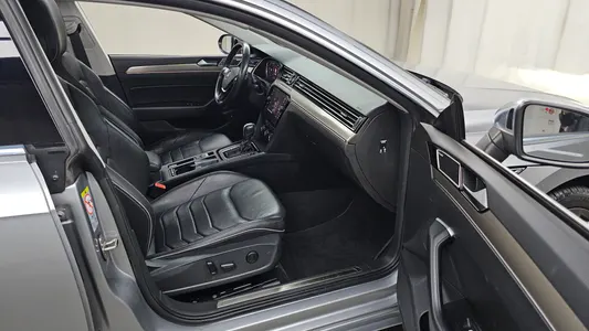 Volkswagen 아테온 2.0 TDI 4 2020 10