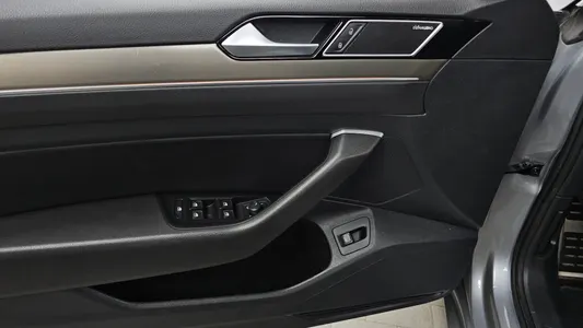 Volkswagen 아테온 2.0 TDI 4 2020 17