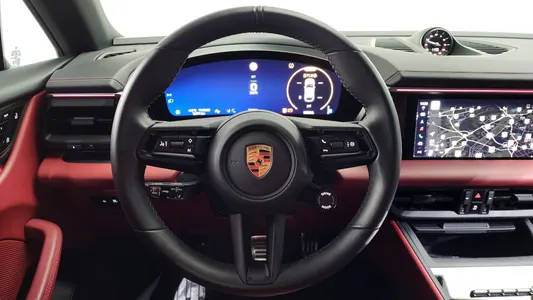 Porsche EV 4S 2025 13