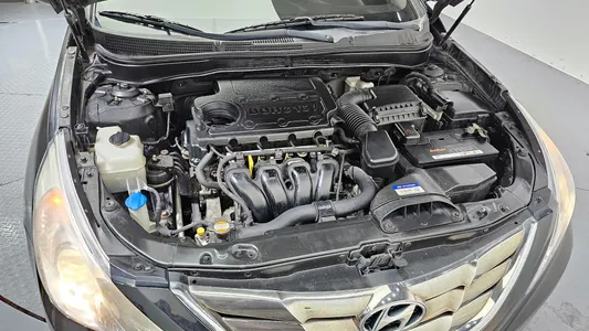 Hyundai YF Y20 2010 6