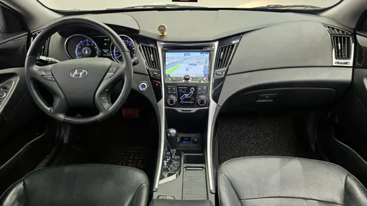 Hyundai YF Y20 2010 7