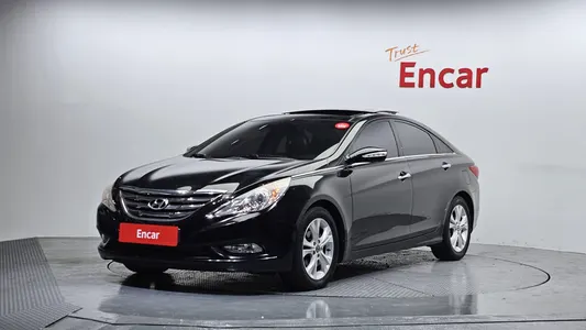 Hyundai YF Y20 2010