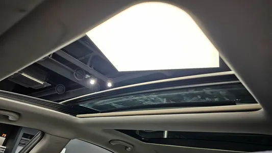 Hyundai YF Y20 2010 16